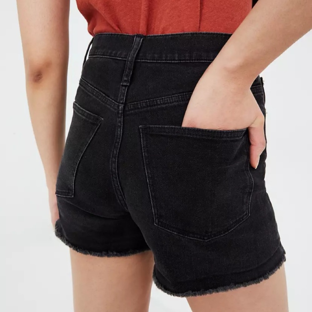 Madewell high rise denim shorts, size 25
